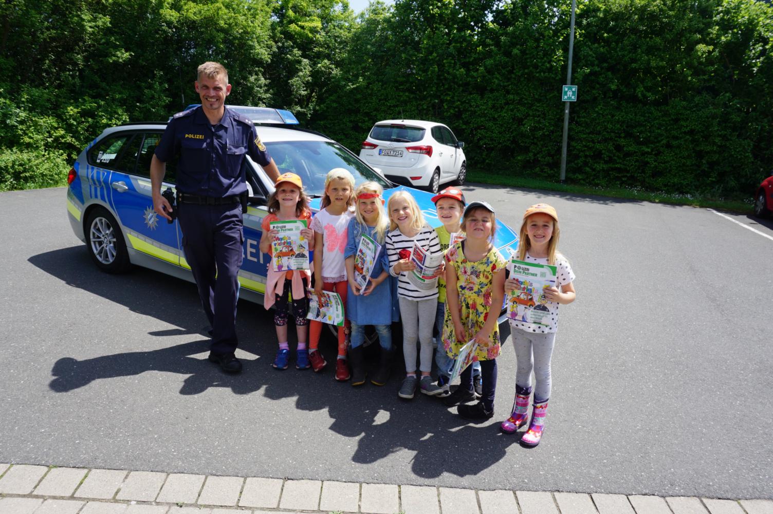 Mit Volldampf Richtung Schule – Schulwegtraining mit der Polizei (c) Kindertagesstätte