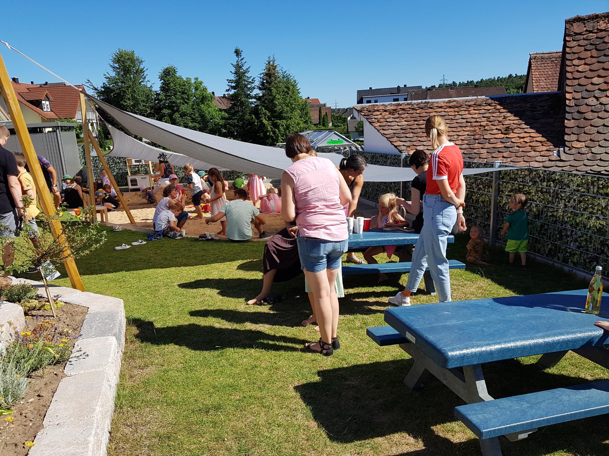 Prämiere in unserer Kita - Viel Sonne und jede Menge Spaß beim Grillfest