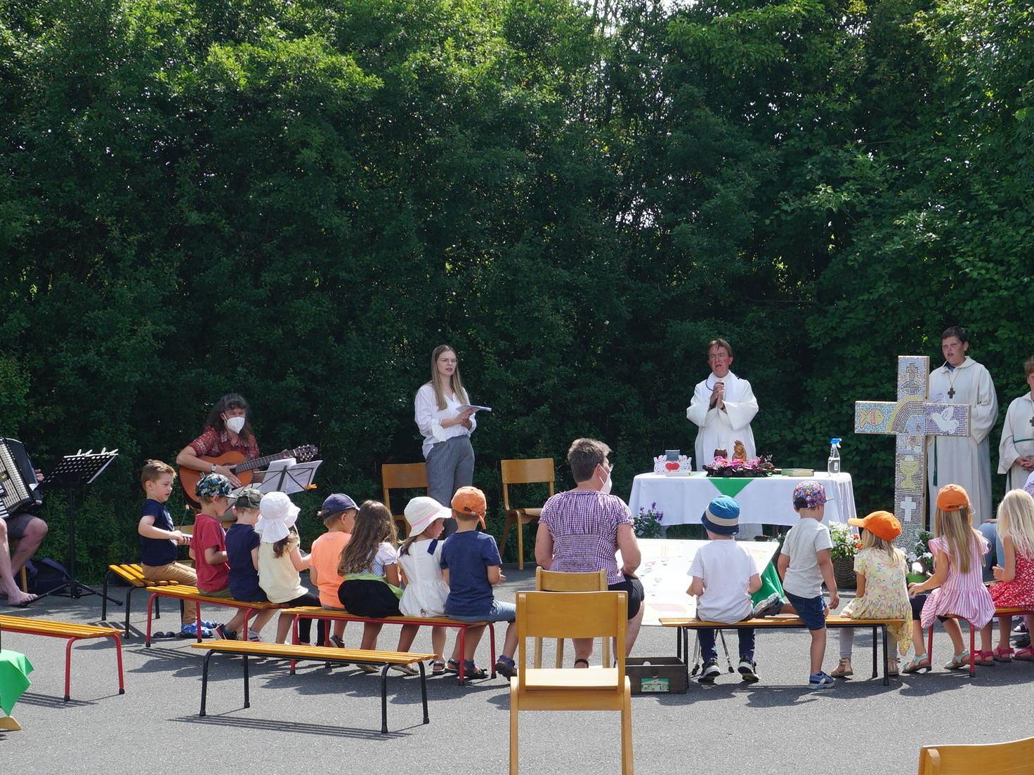 „Danke lieber Gott für die schöne Zeit – Wir nehmen Abschied!“